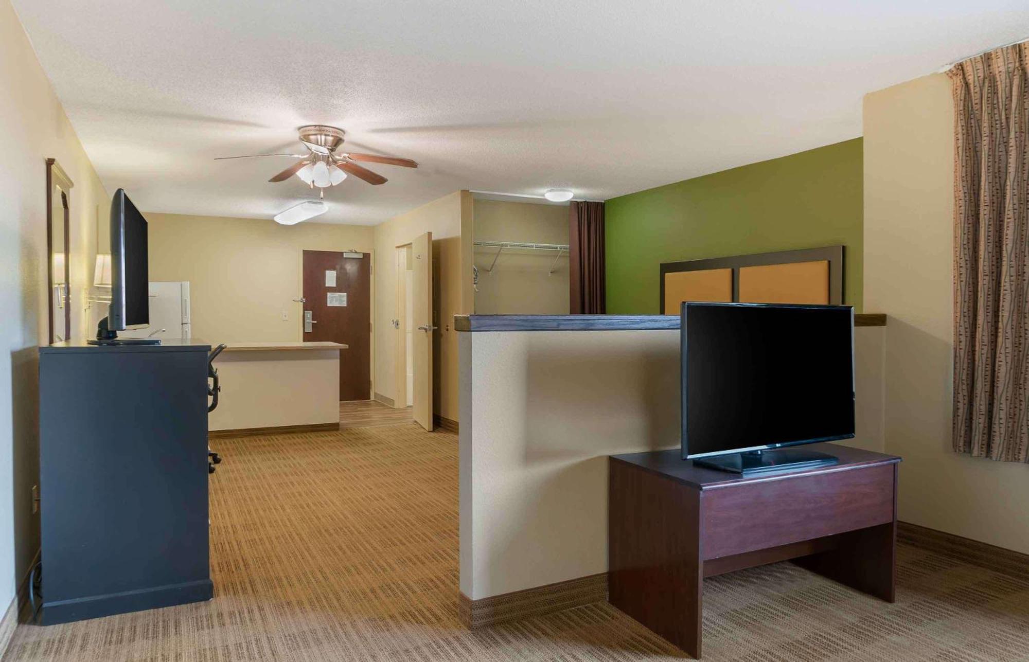 Extended Stay America Suites - Detroit - Metropolitan Airport Romulus Ngoại thất bức ảnh